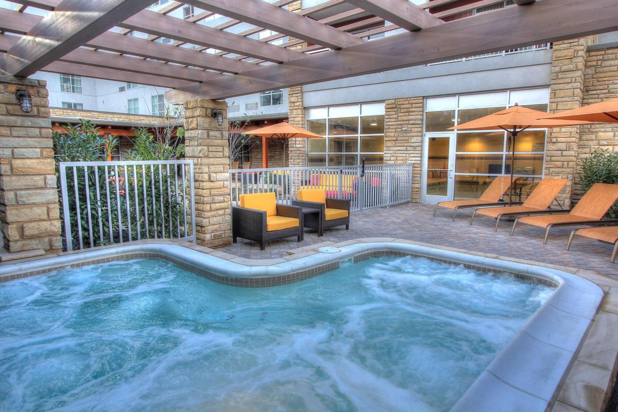 Courtyard By Marriott Gatlinburg Downtown Hotel Eksteriør billede