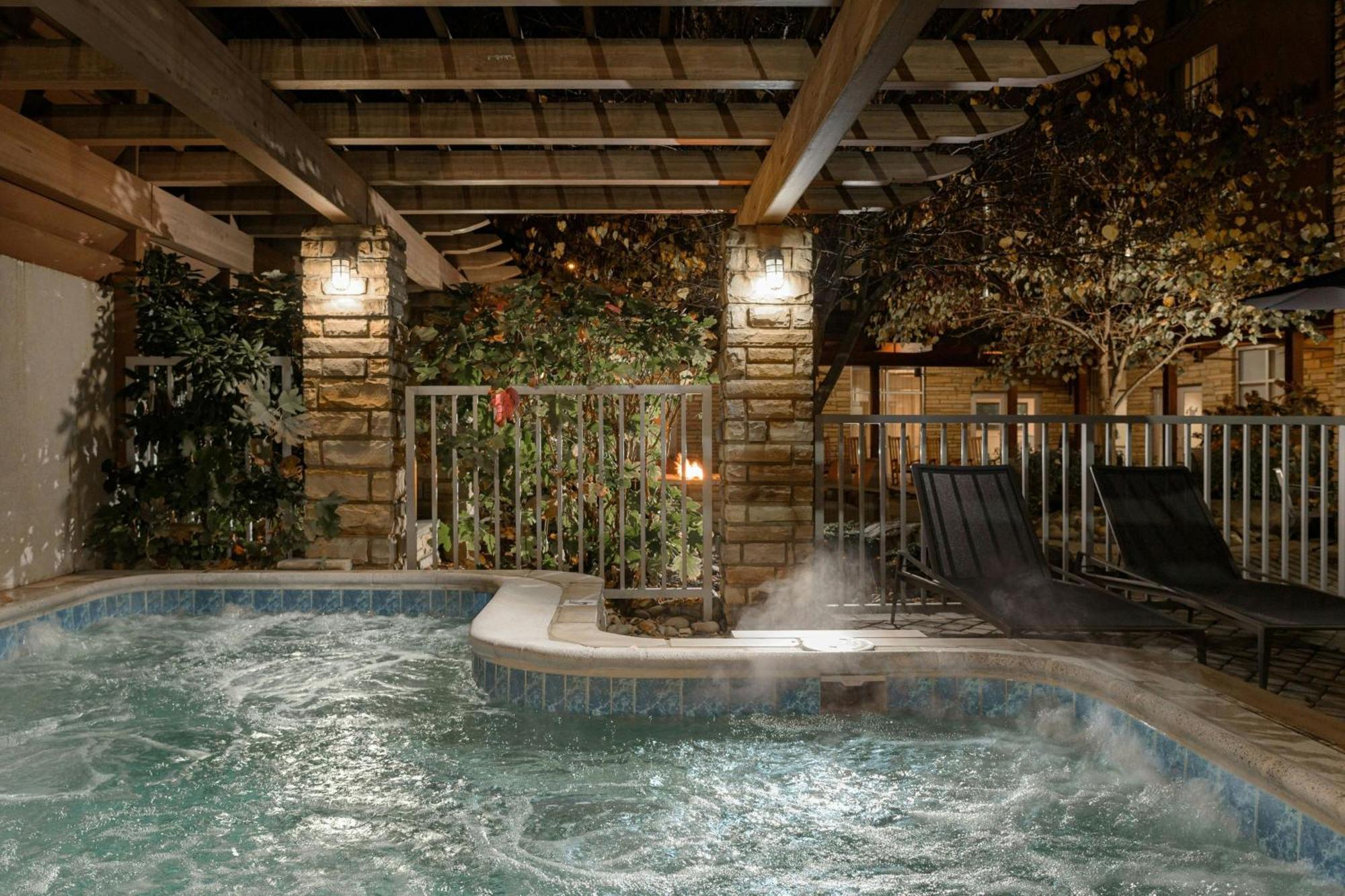 Courtyard By Marriott Gatlinburg Downtown Hotel Eksteriør billede